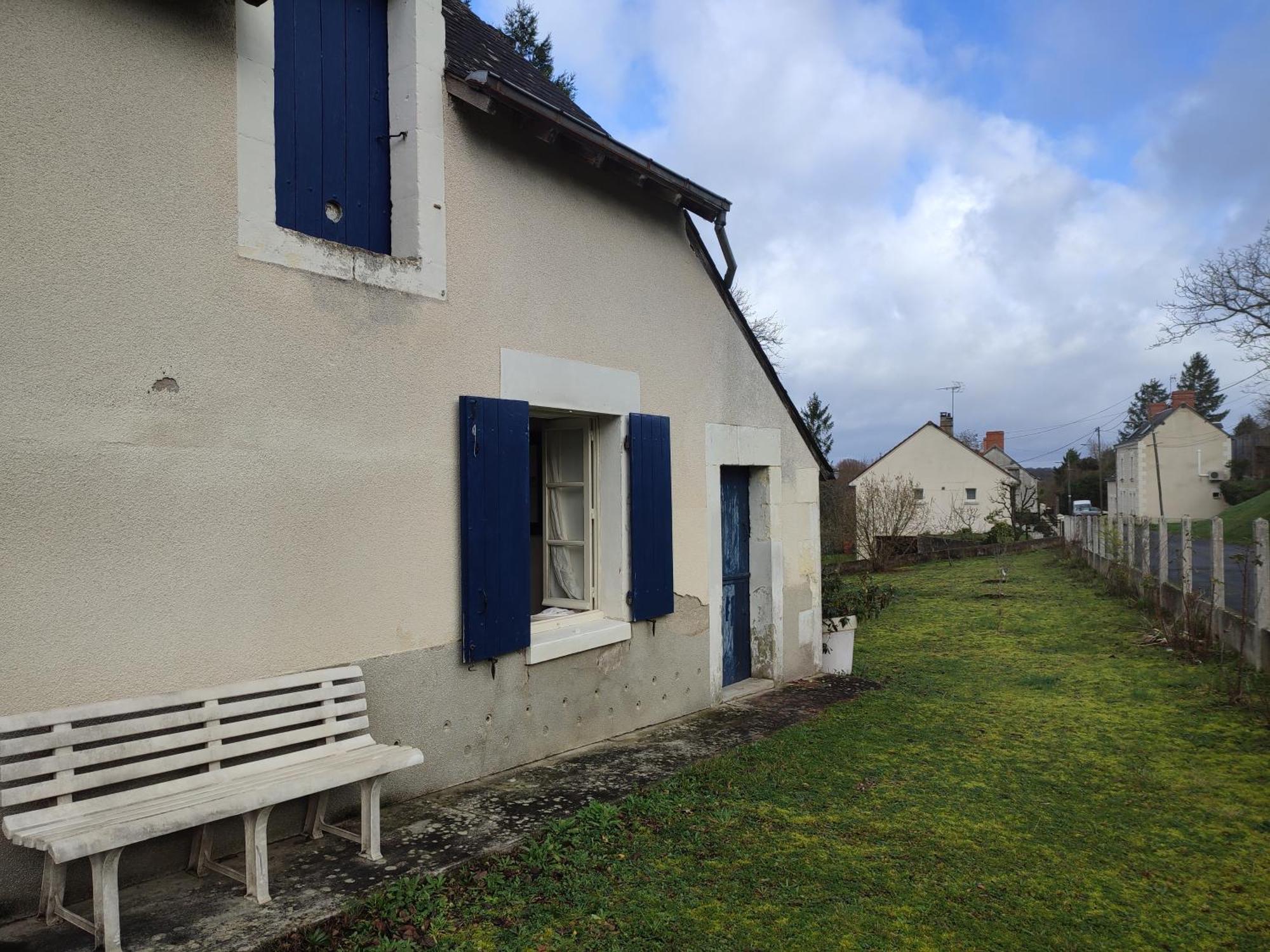 Maison plein pied dans bourg avec tous commerces Luçay-le-Mâle Extérieur photo