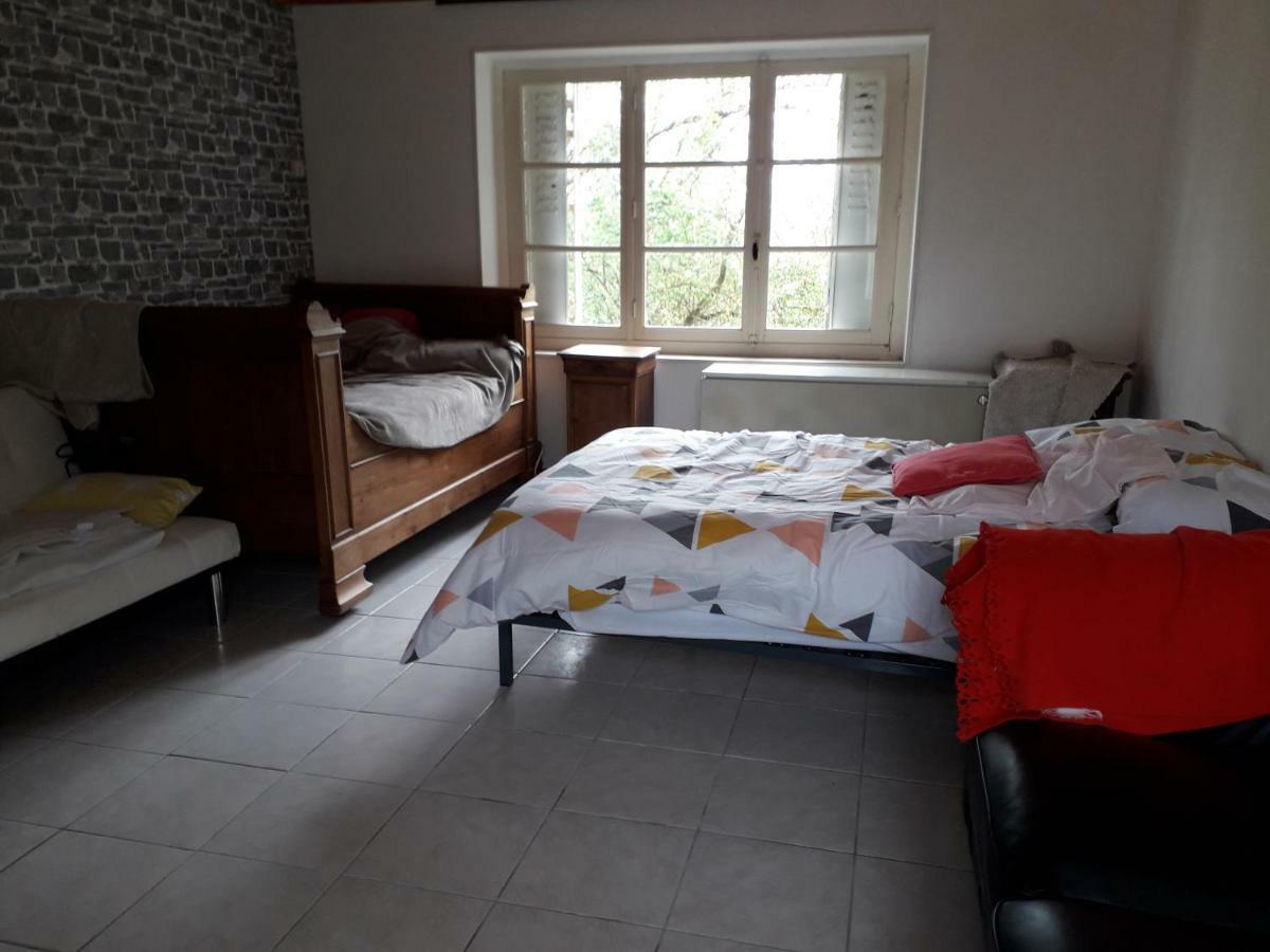 Maison plein pied dans bourg avec tous commerces Luçay-le-Mâle Extérieur photo